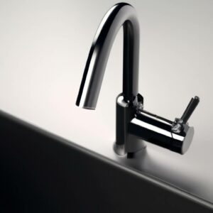 how to clean kitchen faucet