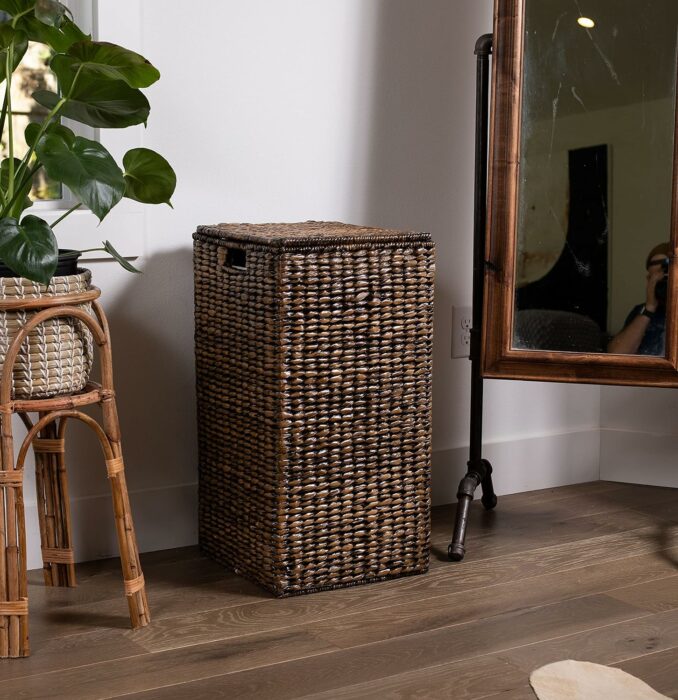 BIRDROCK HOME Single Laundry Hamper with Liner and Lid - Brown Wash - Hand Woven Natural Seagrass Fiber - Organize Clothes Storage - Easy Transport - Single Basket - Liner Bag - small